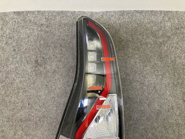 セレナ ハイウェイスター/C27/GFC27/GFNC27/GC27/GNC27 純正 後期 左 テールランプ/ライト/レンズ LED KOITO 220-23786 日産(149153)