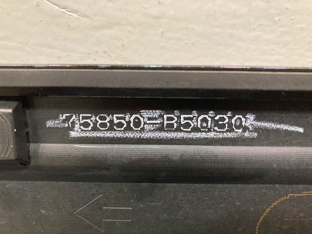アトレー S700V/S710V 純正 右 サイドステップ/サイドスカート 75850-B5030 ブラックマイカメタリック X07 ダイハツ(149163)
