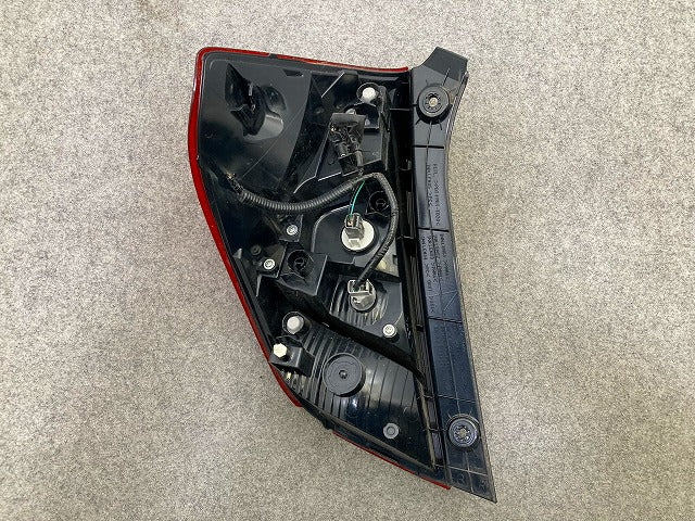 フィット GK3/GK5 純正 右 テールランプ/ライト/レンズ LED STANLEY W1696G ホンダ(149167)