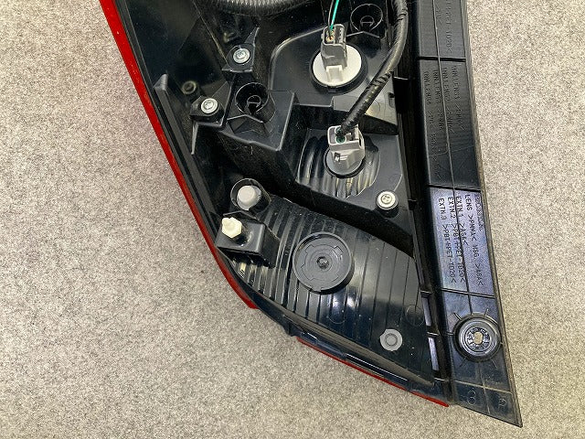 フィット GK3/GK5 純正 右 テールランプ/ライト/レンズ LED STANLEY W1696G ホンダ(149167)