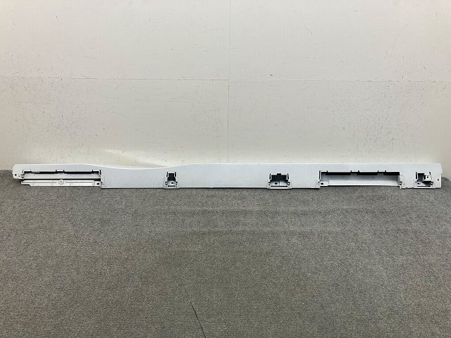 セレナ ハイウェイスター/C28/NC28/GC28/FC28/FNC28/GFC28 純正 左 サイドステップ/サイドスカート 76851 7DF0A ホワイト 日産(149172)