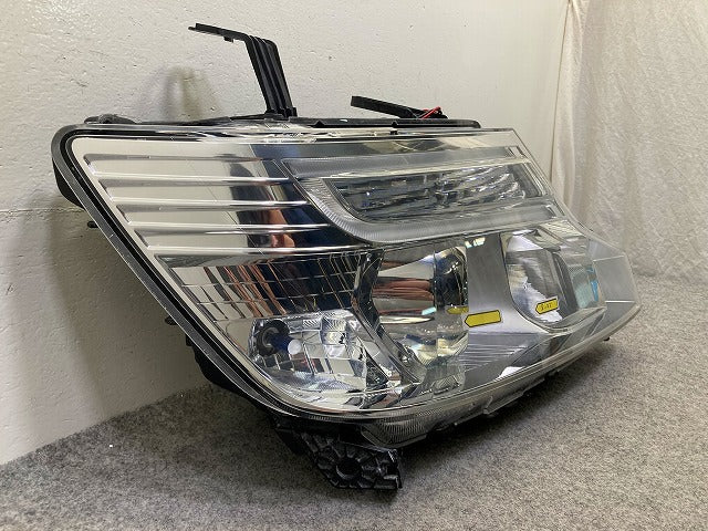 ステップワゴン スパーダ/RK5/RK6 純正 後期 右 ヘッドライト/ランプ キセノン HID AFS無 刻印J2 KOITO 100-62075 33101-SZW-J21(149185)