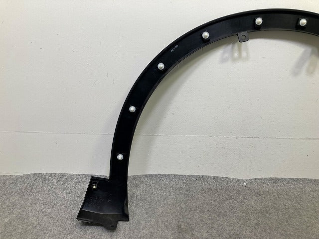 新車取り外し!クラウン/クロスオーバー TZSH35/AZSH35 純正 左 フロント フェンダーアーチモール 75602-30120 MSD15-30002-NP 素地(149218)