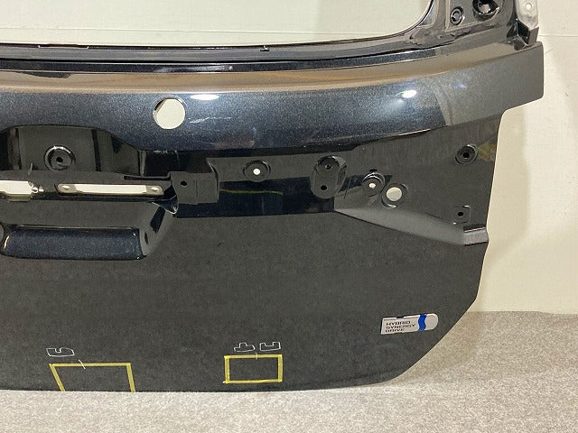 ライズ A200A/A210A/A201A/A202A 純正 リアゲート/バックドア/リアハッチ 67500-B1210 ブラックマイカメタリック X07 トヨタ(149219)