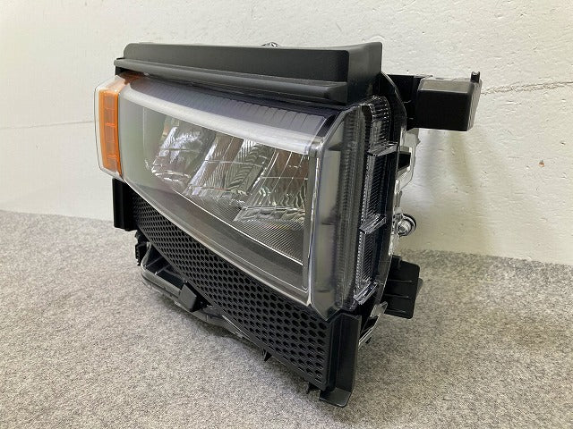 ランドクルーザー/ランクル TRJ250W/GDJ250W 純正 右 ヘッドライト/ランプ LED レベライザー 刻印4V ICHIKOH 60-343 81004-60010(149228)