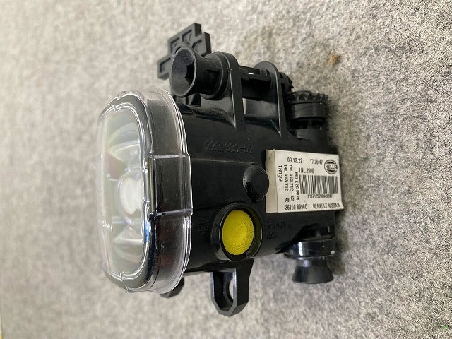 オーラ AURA/ノート NOTE FE13/FSNE13/E13/SNE13 純正 右 フォグランプ/フォグライト LED HELLA 1NL.2500 日産(149243)