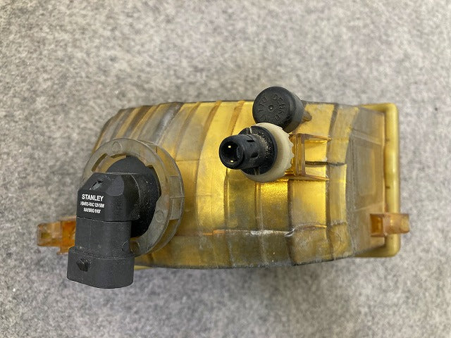 クラウン GRS180/GRS181/GRS182/GRS183/GRS184 UZS186/UZS187 純正 左 フォグランプ/フォグライト ハロゲン KOITO 30-306 L トヨタ(149246)