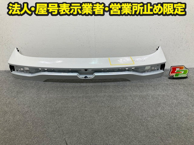 ハリアー 80系/MXUA80/MXUA85/AXUH80/AXUH85/AXUP85 リア ガーニッシュ 76801-48541/76811-48320 76801-48541-A1 ホワイト 089(149253)