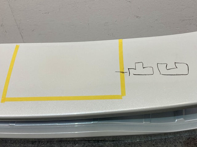 ハリアー 80系/MXUA80/MXUA85/AXUH80/AXUH85/AXUP85 リア ガーニッシュ 76801-48541/76811-48320 76801-48541-A1 ホワイト 089(149253)