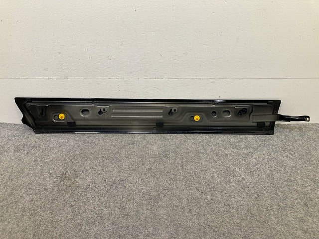 セレナ C27/HC27/HFC27/GC27/GNC27 純正 左 スライドドア レールカバー ダイヤモンドブラック G41 日産(149260)