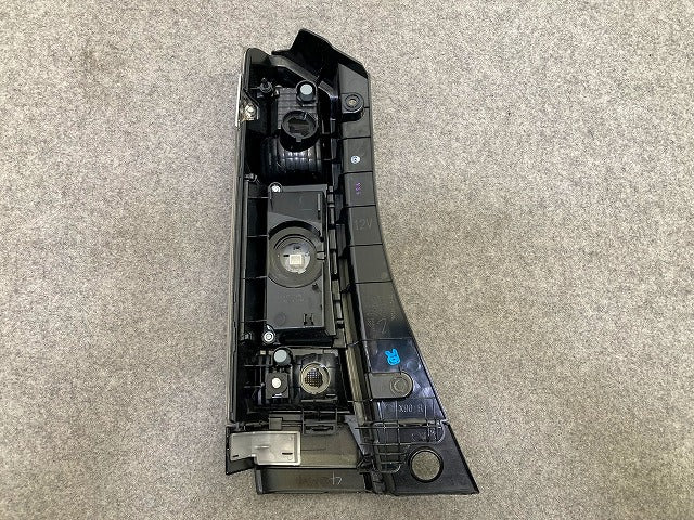 N-BOX/NBOX Nボックス カスタム/JF1/JF2 純正 右 テールランプ/ライト/レンズ LED ICHIKOH D106 33551-TY0-901 ホンダ(149265)