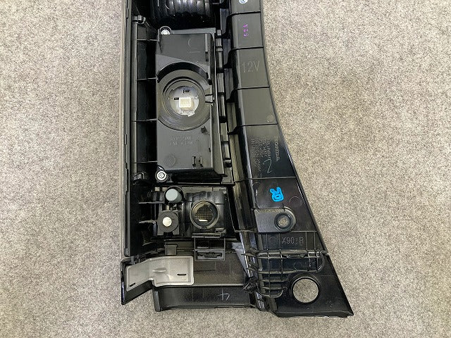 N-BOX/NBOX Nボックス カスタム/JF1/JF2 純正 右 テールランプ/ライト/レンズ LED ICHIKOH D106 33551-TY0-901 ホンダ(149265)