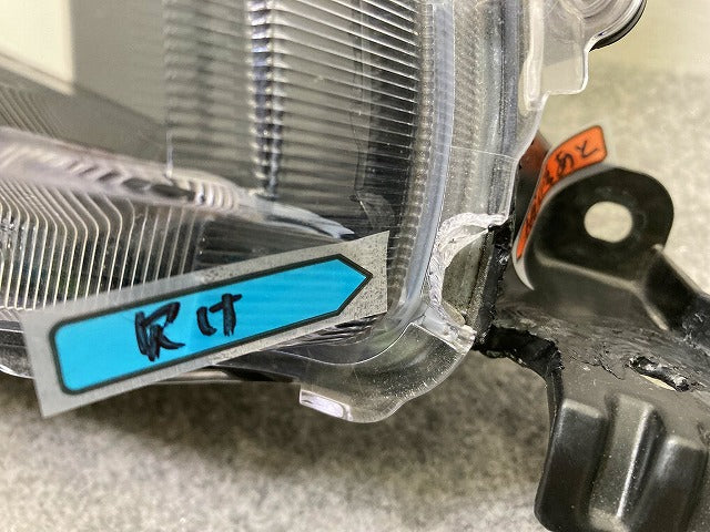 ハイゼット カーゴ S700V S710V S700W S710W 純正 右 ヘッドライト/ランプ LED レベライザー 刻印エR ICHIKOH A011/81110-B5210(149286)