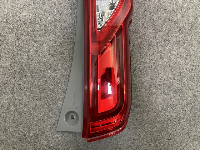 N-BOX/NBOX Nボックス JF3/JF4 純正 前期 右 テールランプ/ライト/レンズ LED 刻印A ICHIKOH D185 33501-TTA-N01 ホンダ(149321)