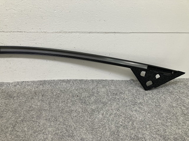 新品!CX-3/CX3 DK/DK5FW/DK5AW/DK8FW/DK8AW 純正 左 フロント ドア ガラスモール ウインドウモール LH D10E-50-985A マツダ(149331)