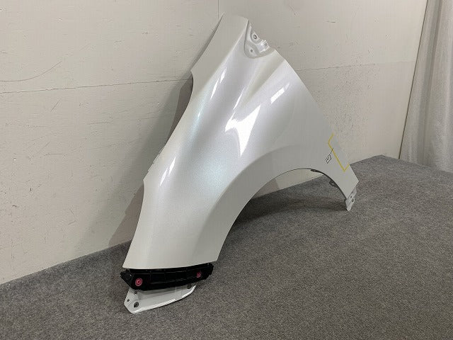 アクア/AQUA MXPK10/MXPK11/MXPK15/MXPK16 純正 左 フロント フェンダー LH プラチナホワイトパールマイカ 089 トヨタ(149343)