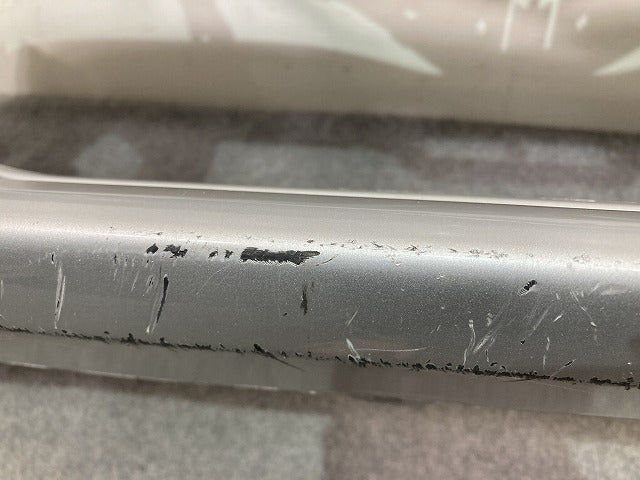 ヴィッツ 130系/KSP130/NSP130/NSP135/NCP131 純正 中期 フロント バンパー フェイス 52119-52760 52119-5A961-B0 シルバー 1F7(149350)