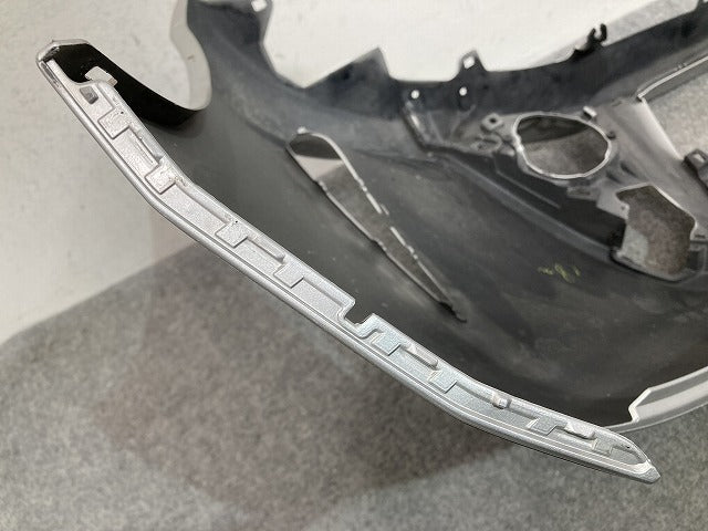 ヴィッツ 130系/KSP130/NSP130/NSP135/NCP131 純正 中期 フロント バンパー フェイス 52119-52760 52119-5A961-B0 シルバー 1F7(149350)