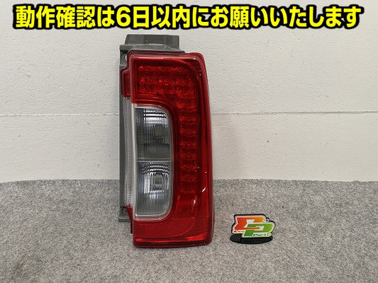 タント TANTO LA600S/LA610S 純正 右 テールランプ/ライト/レンズ LED KOITO 220-51391 ダイハツ(149378)