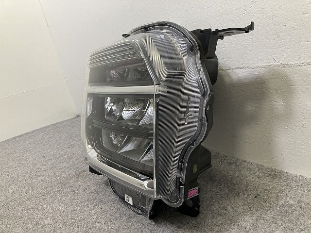 N-WGN/NWGN/Nワゴン カスタム JH3/JH4 純正 右 ヘッドライト/ランプ LED レベライザー 刻印T RH KOITO 100-622AK 33100-TKR-J01(149392)