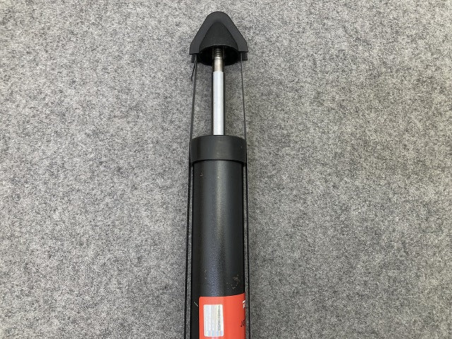 新品!A4(B6/B7) 8E系 社外 左右共通 リアショック アブソーバー TRW リアダンパー JGT314T RH LH アウディ(149399)