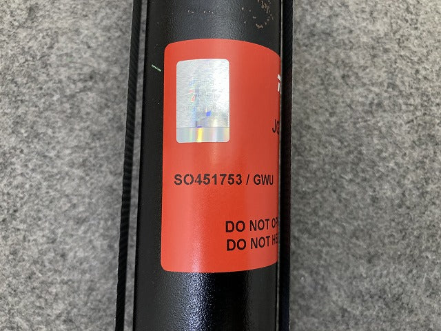 新品!A4(B6/B7) 8E系 社外 左右共通 リアショック アブソーバー TRW リアダンパー JGT314T RH LH アウディ(149399)