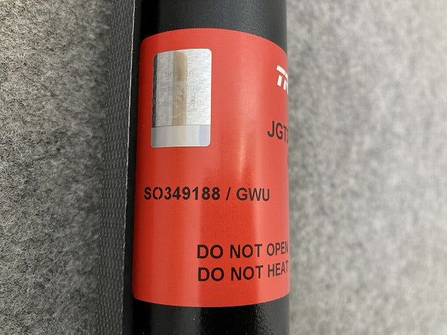 新品!A4(B6/B7) 8E系 社外 左右共通 リアショック アブソーバー TRW リアダンパー JGT314T RH LH アウディ(149401)