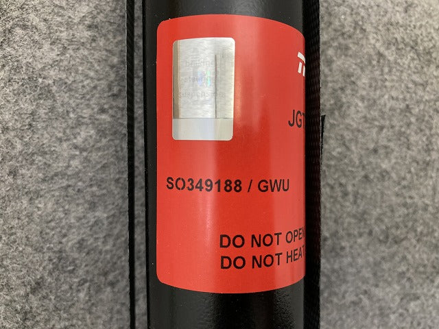 新品!A4(B6/B7) 8E系 社外 左右共通 リアショック アブソーバー TRW リアダンパー JGT314T RH LH アウディ(149402)