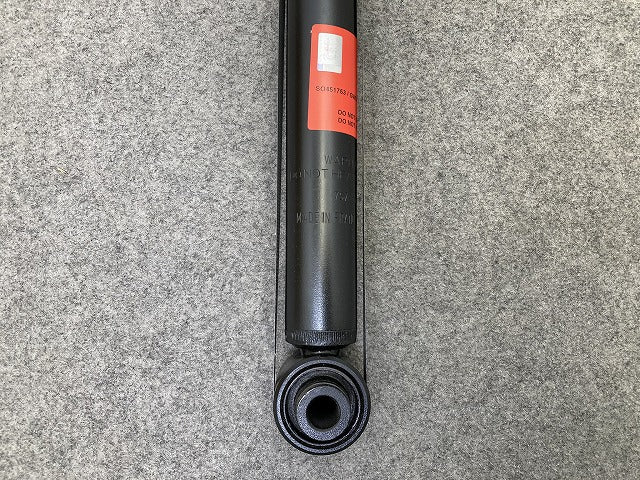新品!A4(B6/B7) 8E系 社外 左右共通 リアショック アブソーバー TRW リアダンパー JGT314T RH LH アウディ(149405)