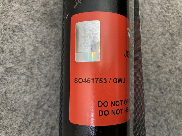 新品!A4(B6/B7) 8E系 社外 左右共通 リアショック アブソーバー TRW リアダンパー JGT314T RH LH アウディ(149407)