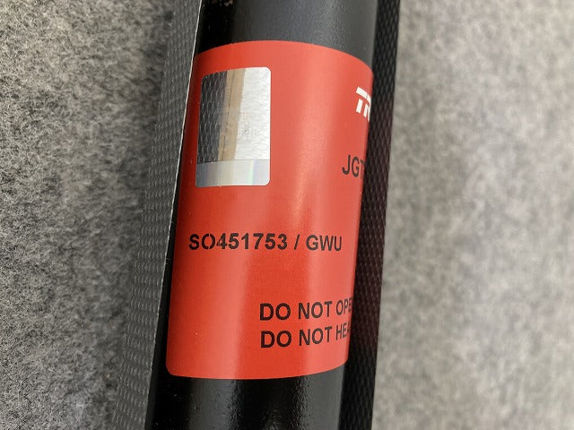 新品!A4(B6/B7) 8E系 社外 左右共通 リアショック アブソーバー TRW リアダンパー JGT314T RH LH アウディ(149410)