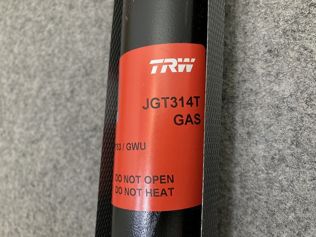 新品!A4(B6/B7) 8E系 社外 左右共通 リアショック アブソーバー TRW リアダンパー JGT314T RH LH アウディ(149410)