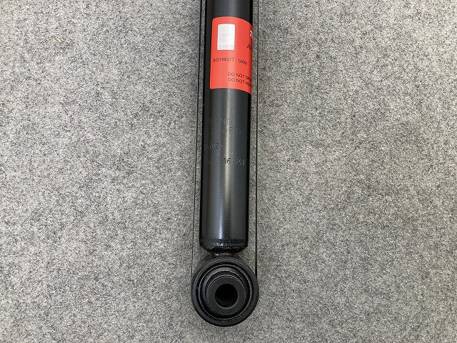 新品!A4(B6/B7) 8E系 社外 左右共通 リアショック アブソーバー TRW リアダンパー JGT314T RH LH アウディ(149411)