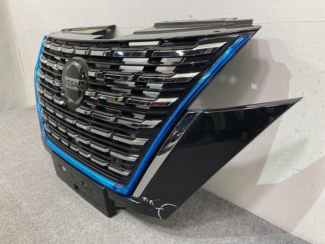 セレナ/ハイウェイスター C27 e-POWER 純正 後期 フロント グリル/ラジエーターグリル 62310 5TT1C/2C/1D/2D ブラック ソリッド(149428)