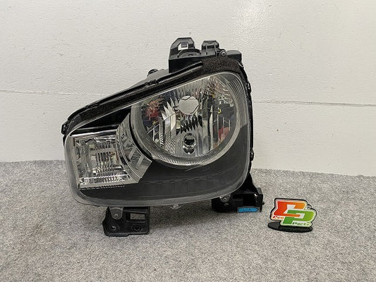アルト HA36S/HA36V 純正 左 ヘッドライト/ランプ ハロゲン レベライザー LH STANLEY W2380 スズキ(149439)