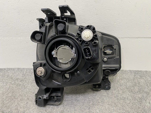 アルト HA36S/HA36V 純正 左 ヘッドライト/ランプ ハロゲン レベライザー LH STANLEY W2380 スズキ(149439)