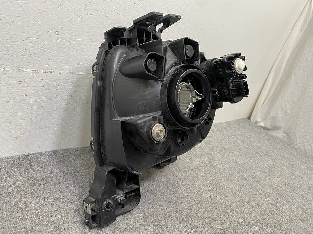 アルト HA36S/HA36V 純正 左 ヘッドライト/ランプ ハロゲン レベライザー LH STANLEY W2380 スズキ(149439)