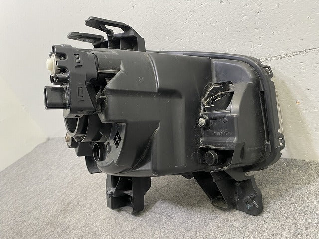 アルト HA36S/HA36V 純正 左 ヘッドライト/ランプ ハロゲン レベライザー LH STANLEY W2380 スズキ(149439)