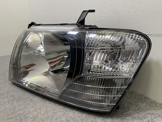 パジェロ V73W/V75W/V78W 純正 後期 左 ヘッドライト/ランプ ハロゲン 刻印M LH KOITO 100-87419 三菱(149440)