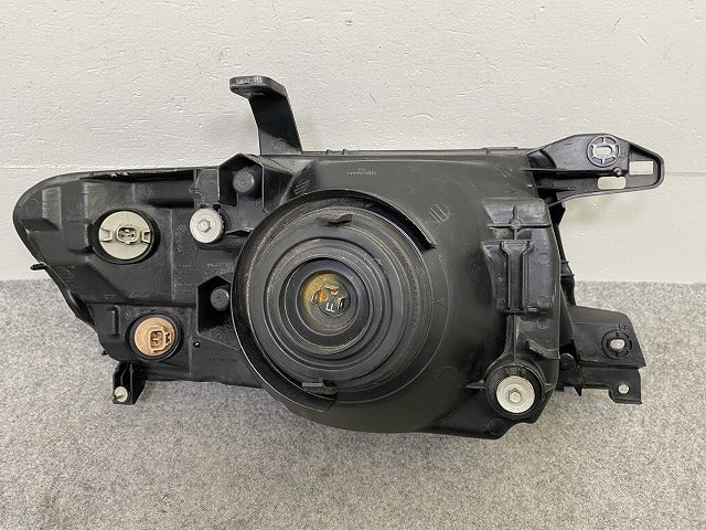 パジェロ V73W/V75W/V78W 純正 後期 左 ヘッドライト/ランプ ハロゲン 刻印M LH KOITO 100-87419 三菱(149440)