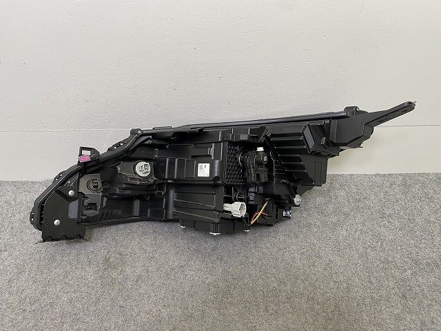 ノート/NOTE E13/SNE13 純正 後期 右 ヘッドライト/ランプ LED レベライザー 刻印Y RH ICHIKOH A024 26010-6XJ7A 日産(149464)
