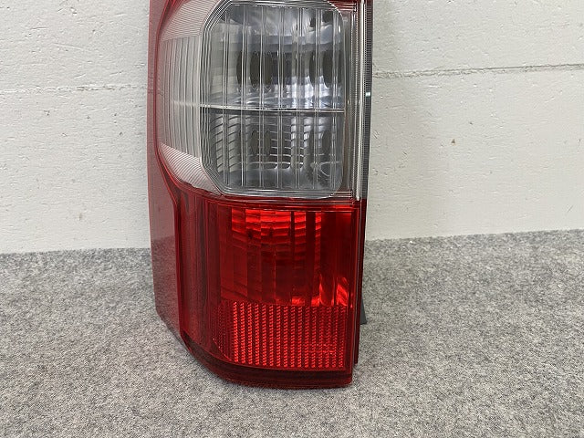 プロボックス/サクシード NCP160V/NCP165V/NHP160V 純正 左 テールランプ/ライト/レンズ ハロゲン RH ICHIKOH 52-280 トヨタ(149468)