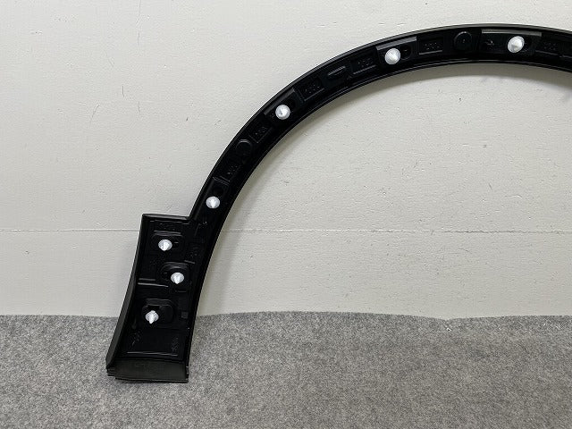 新品!XC40 XB系 純正 左 フロント フェンダーアーチモール/オーバーフェンダー LH 32409188 V32409188 素地 VOLVO ボルボ(149473)