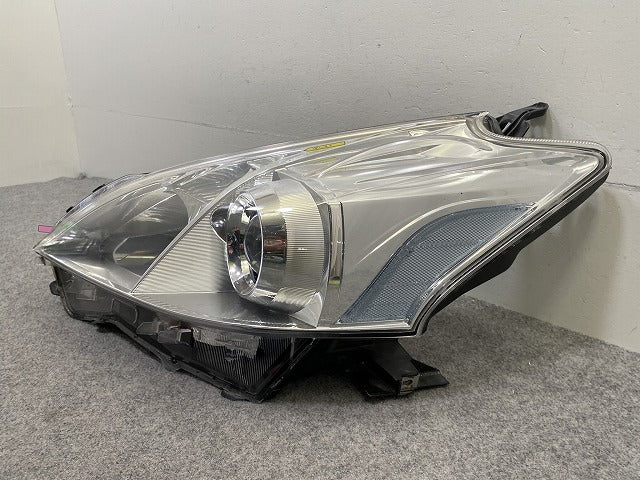 プリウスα/アルファ ZVW40W/ZVW41W 純正 前期 左 ヘッドライト/ランプ ハロゲン レベライザー 刻印2 LH KOITO 47-41 トヨタ(149494)