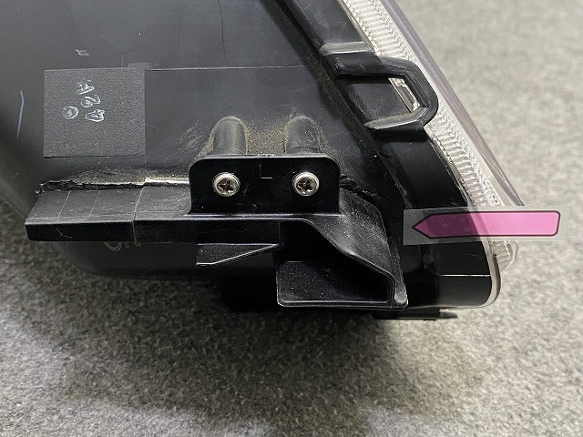 プリウスα/アルファ ZVW40W/ZVW41W 純正 前期 左 ヘッドライト/ランプ ハロゲン レベライザー 刻印2 LH KOITO 47-41 トヨタ(149494)
