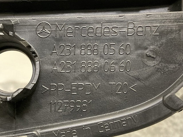 新品!R231 SLクラス 純正 フロント グリル/ラジエーターグリル A231 888 05 06/06 06 2318880560 素地 メルセデスベンツ(149523)