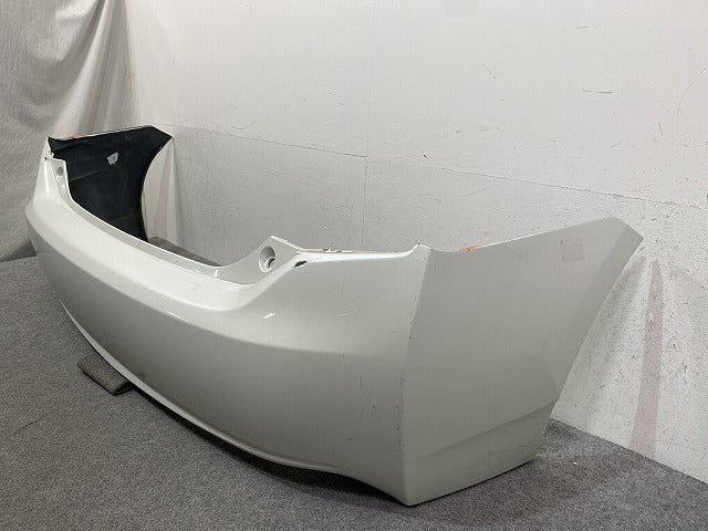 プリウス 30系/ZVW30 純正 リア バンパー 52159-47050 ホワイトパールクリスタルシャイン 070 トヨタ(149529)