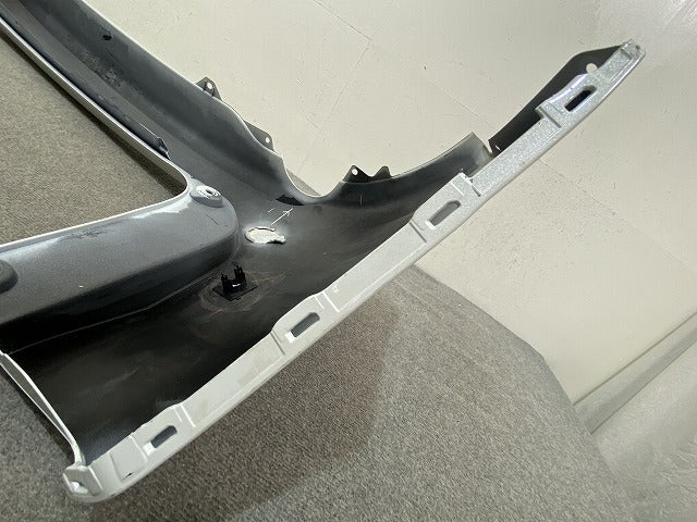 フリード GT1/GT3/GT5/GT7 純正 リア バンパー 71501-33F-J000 プラチナホワイトパール NH609P ホンダ(149533)