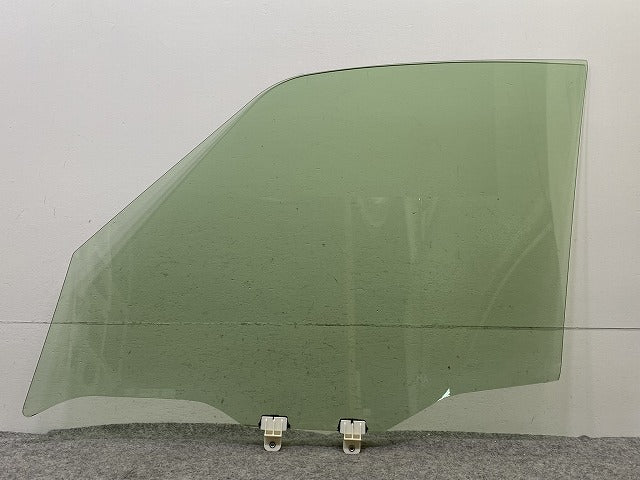 セレナ S/X/G/XV C27/GC27/GNC27 純正 右 フロント ガラス ドアガラス RH 43R-00033 日産(149534)