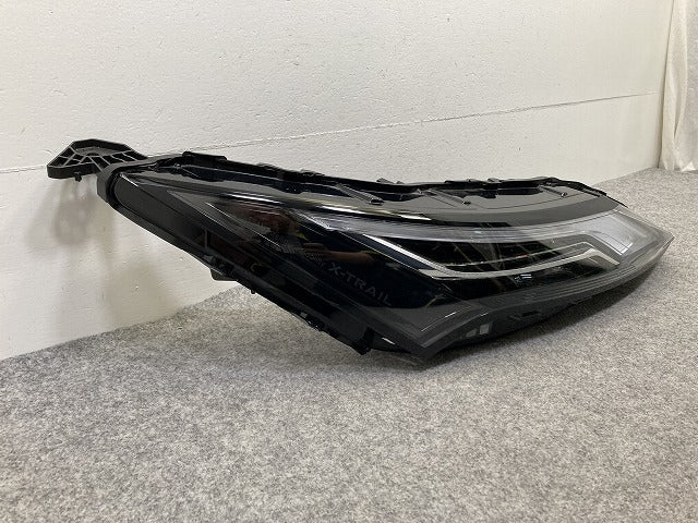 エクストレイル/X-TRAIL T33/SNT33 純正 右 ウィンカー LED 刻印U2 コンビネーションランプ RH KOITO 210-2378T 日産(149538)